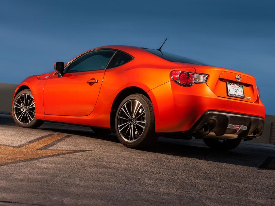  Scion FR-S 2012 года  (фото 3 из 16)